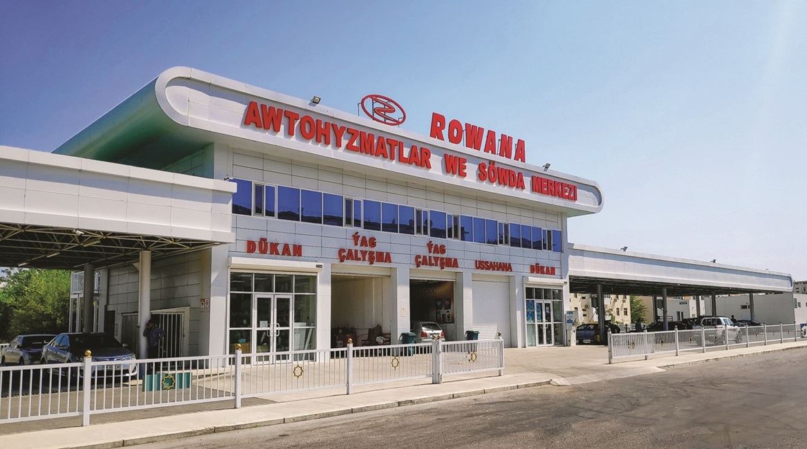 Modern Automotive Complex with Full Infrastructure and 566 Parking Spaces